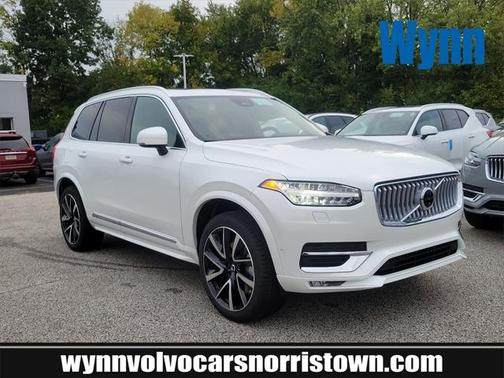 2025 Volvo XC90 B5 Plus
