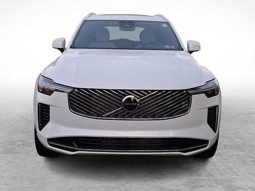 Crystal White 2026 Volvo XC90 Core
