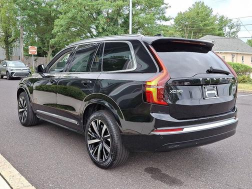 2026 Volvo XC90 B5 Core