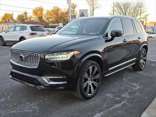 2025 Volvo XC90 B6 Plus 7-Seater