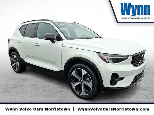 2025 Volvo XC40 Plus