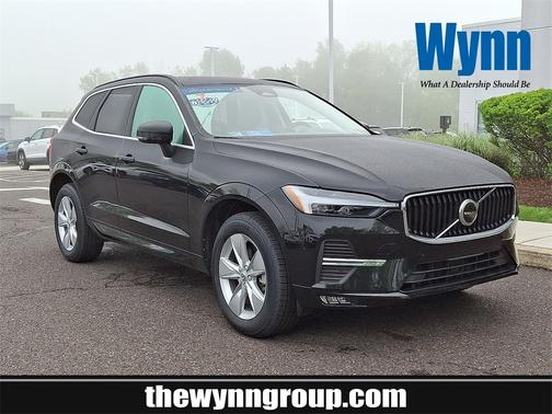2022 Volvo XC60 B5 Momentum