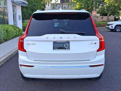 2024 Volvo XC90 B5 Plus Bright Theme