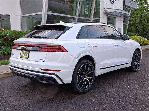 2021 Audi Q8 55 Prestige