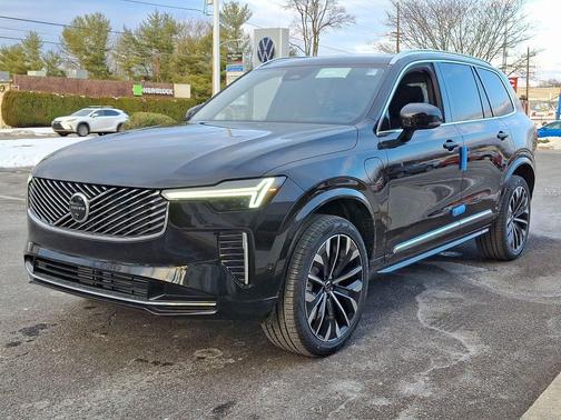 2025 Volvo XC90 Plug-In Hybrid T8 (2025.5) Plus 7-Seater