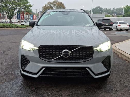 2025 Volvo XC60 Plug-In Hybrid T8 Plus