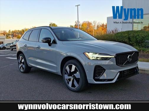 2025 Volvo XC60 Plug-In Hybrid T8 Plus