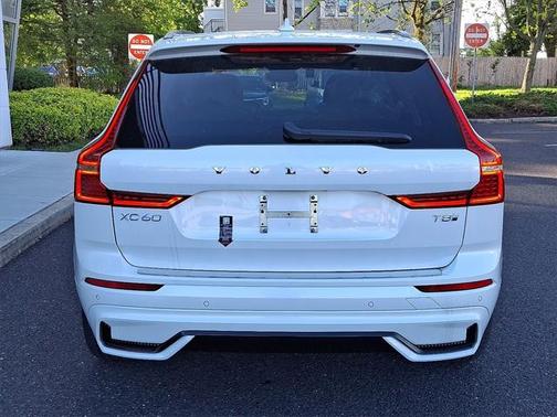 2025 Volvo XC60 Plug-In Hybrid T8 Ultra