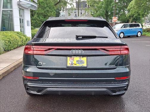 2021 Audi Q8 55 Premium Plus