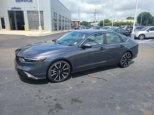Meteorite Gray Metallic 2025 Honda Accord Hybrid