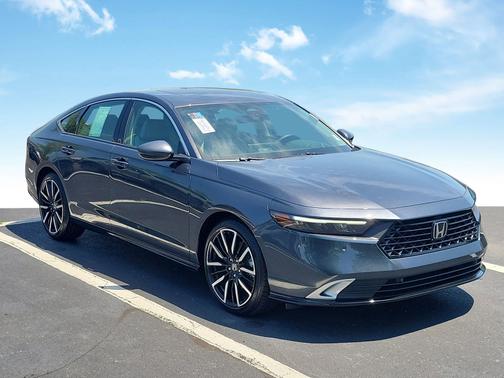 Meteorite Gray Metallic 2025 Honda Accord Hybrid