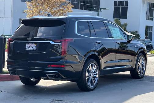 2024 Cadillac XT6 Premium Luxury FWD