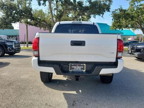2022 Toyota Tacoma SR5