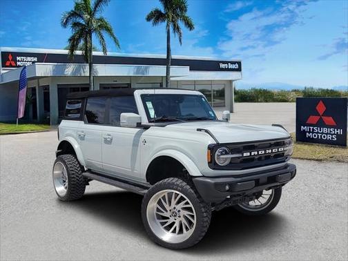 2023 Ford Bronco Outer Banks