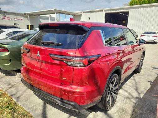 2025 Mitsubishi Outlander SE 2.5 2WD