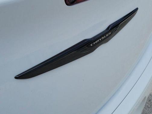 2022 Chrysler 300 Touring