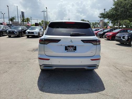 2025 Mitsubishi Outlander SE 2.5 2WD