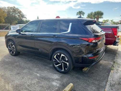 2022 Mitsubishi Outlander ES 2.5 2WD