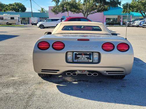 2002 Chevrolet Corvette Base