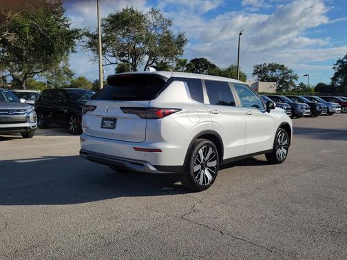 2026 Mitsubishi Outlander SE 1.5T 2WD