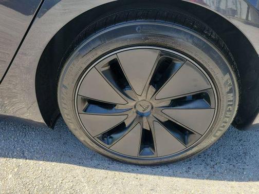 2024 Tesla Model 3 Long Range