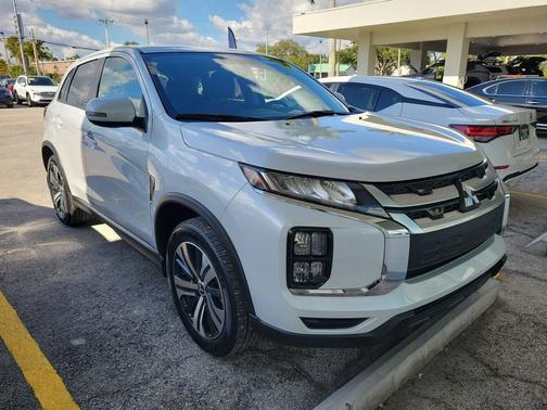 2022 Mitsubishi Outlander Sport SE