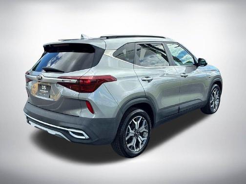 Steel Gray 2021 Kia Seltos EX