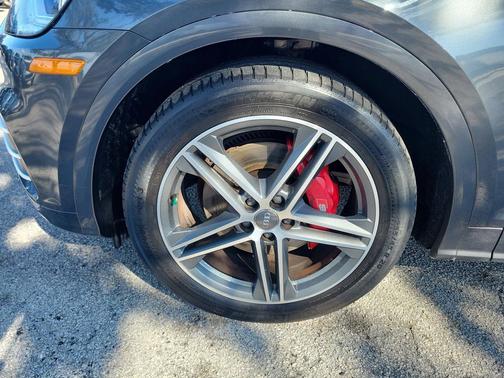 2019 Audi SQ5 3.0T Premium Plus