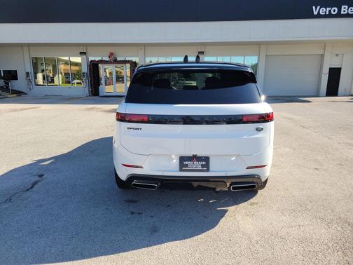 2023 Land Rover Range Rover Sport SE