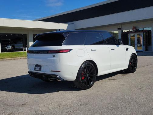 2023 Land Rover Range Rover Sport SE
