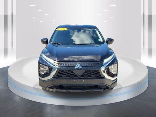 Labrador Black Pearl 2024 Mitsubishi Eclipse Cross LE