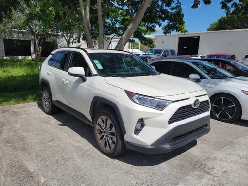 2021 Toyota RAV4 XLE Premium