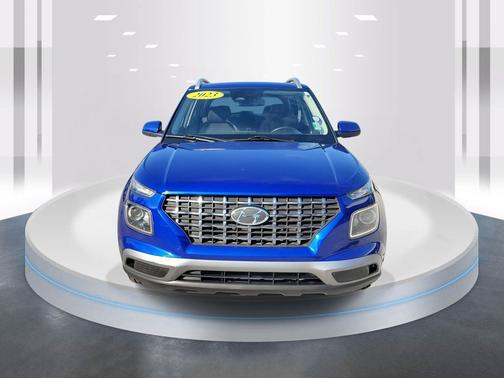 2023 Hyundai VENUE SEL