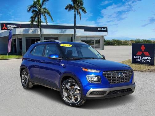 2023 Hyundai VENUE SEL