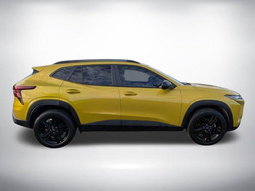 Nitro Yellow Metallic 2024 Chevrolet Trax FWD ACTIV