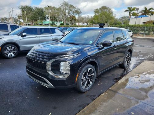 2023 Mitsubishi Outlander SE 2.5 2WD
