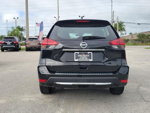 2020 Nissan Rogue S