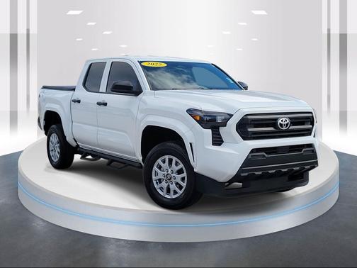 2025 Toyota Tacoma SR
