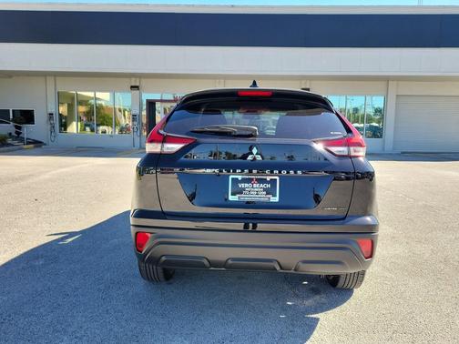 2026 Mitsubishi Eclipse Cross LE