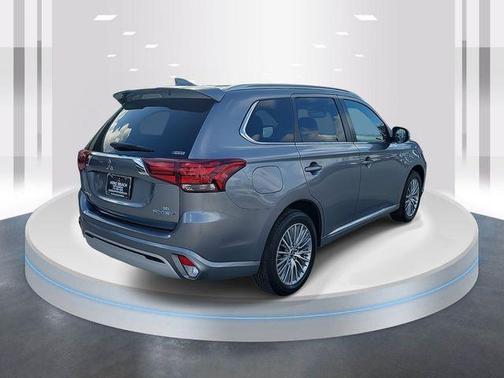 2022 Mitsubishi Outlander PHEV SEL