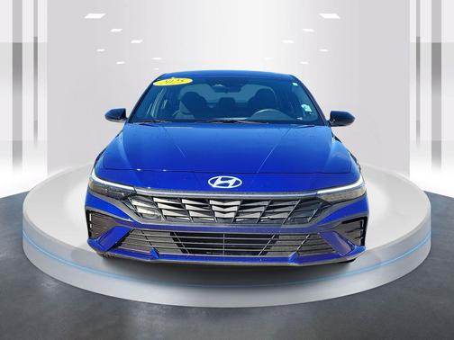 2025 Hyundai ELANTRA Sport