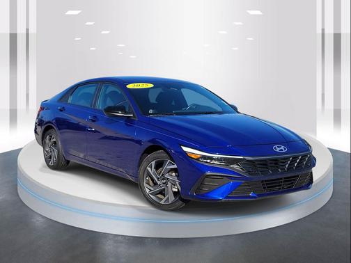 2025 Hyundai ELANTRA Sport