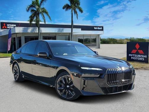 Black Sapphire Metallic 2024 BMW 760 xDrive