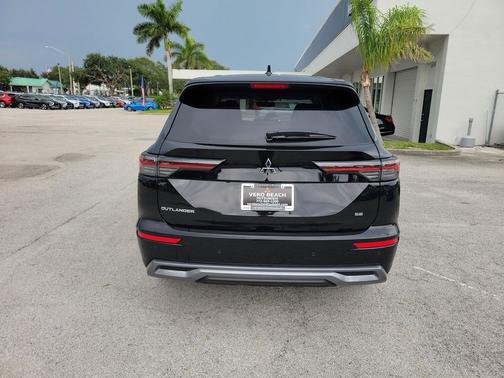 2025 Mitsubishi Outlander SE 2.5 2WD