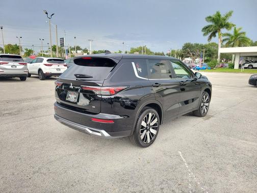 2025 Mitsubishi Outlander SE 2.5 2WD