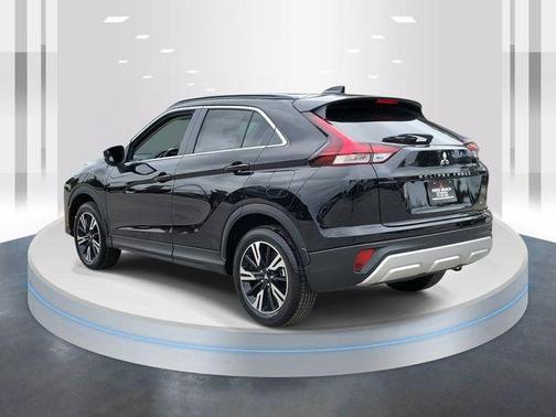 Labrador Black Pearl 2026 Mitsubishi Eclipse Cross SE