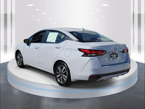 Gray Sky Pearl 2025 Nissan Versa 1.6 SV