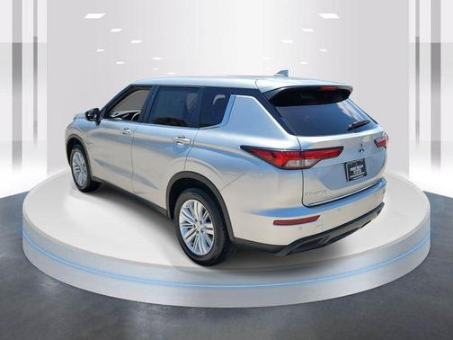 2024 Mitsubishi Outlander ES 2.5 2WD