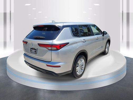 2024 Mitsubishi Outlander ES 2.5 2WD