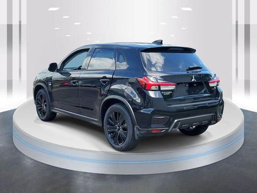 Labrador Black Pearl 2026 Mitsubishi Outlander Sport 2.0 LE